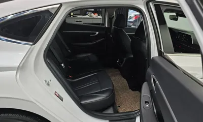 Hyundai Sonata 2022, 80427 км, за 10437.18 USD - фото 11