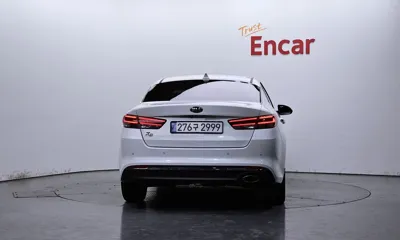 Kia K5 2018, 177570 км, за 5993.49 USD