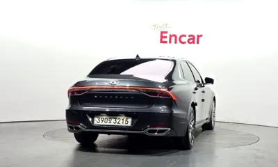 Hyundai Grandeur 2022, 70238 км, за 15302.46 USD