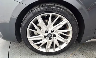Hyundai Grandeur 2022, 70238 км, за 15302.46 USD