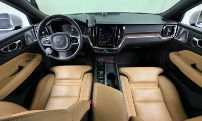 Volvo V60 2021, 42636 км, за 23419.22 USD - фото 7