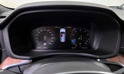 Volvo V60 2021, 42636 км, за 23419.22 USD - фото 8