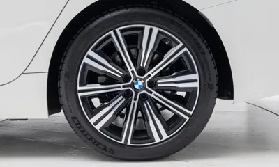 BMW 3-Series 2025, 9716 км, за 27152.3 USD