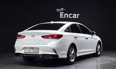 Hyundai Sonata 2019, 118844 км, за 6603.65 USD