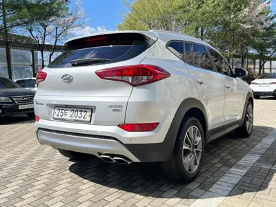 Hyundai Tucson 2018, 66000 км, за 10358.31 USD
