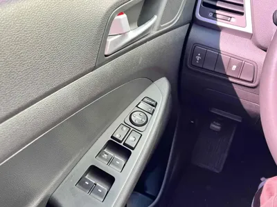 Hyundai Tucson 2018, 66000 км, за 10358.31 USD - фото 14