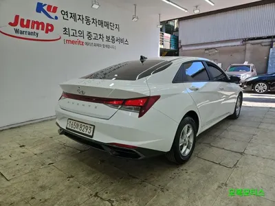 Hyundai Avante 2021, 24000 км, за 10939.63 USD