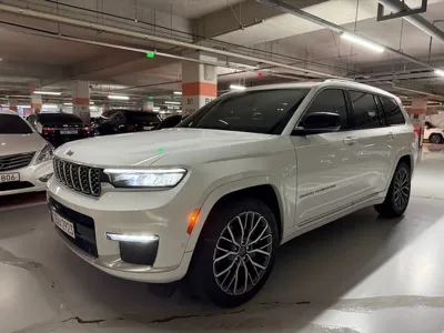Jeep Cherokee 2023, 50000 км, за 39524.14 USD