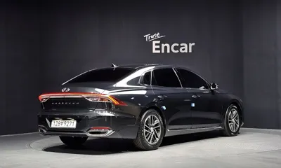 Hyundai Grandeur 2021, 102342 км, за 12361.19 USD