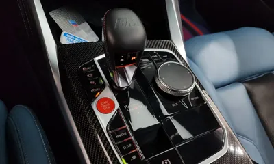 BMW M3 2024, 25001 км, за 82053.3 USD - фото 9