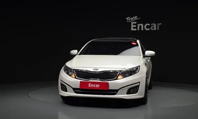 Kia K5 2014, 98689 км, за 4825.49 USD