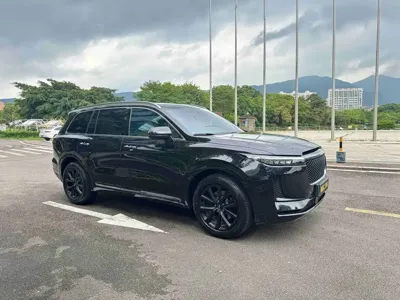 Li Auto Li ONE 2020, 45000 км, за 17020.28 USD