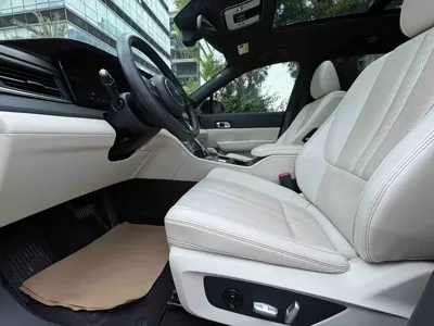 Li Auto Li ONE 2020, 45000 км, за 17020.28 USD