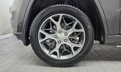 Jeep Cherokee 2019, 128864 км, за 11181.17 USD