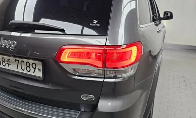 Jeep Cherokee 2019, 128864 км, за 11181.17 USD - фото 23