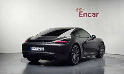 Porsche 718 2021, 103710 км, за 50488.63 USD