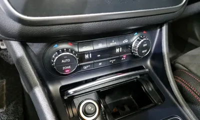 Mercedes-Benz CLA-Class 2018, 85942 км, за 9064.63 USD - фото 17