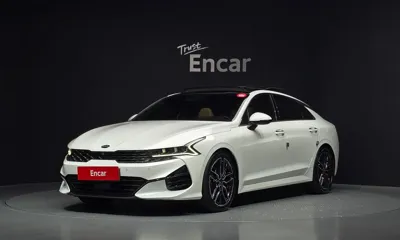 Kia K5 · 2020 год