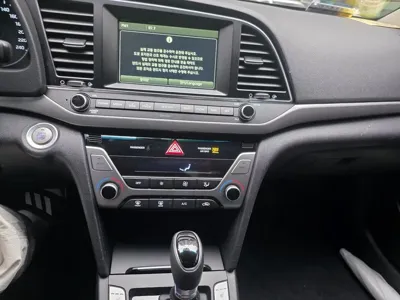 Hyundai Avante 2017, 136000 км, за 4647.99 USD - фото 13