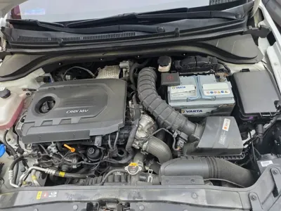 Hyundai Avante 2017, 136000 км, за 4647.99 USD - фото 16