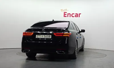 Kia K9 2017, 142646 км, за 7475.78 USD