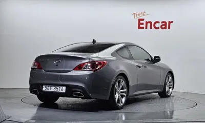 Hyundai Genesis 2010, 106961 км, за 2317.88 USD