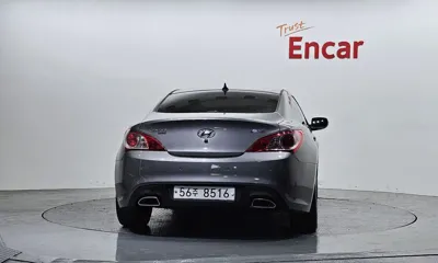 Hyundai Genesis 2010, 106961 км, за 2317.88 USD