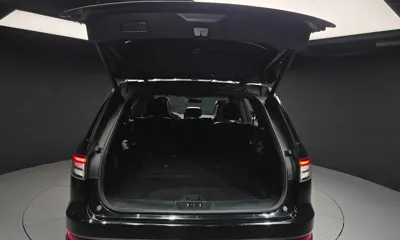 Lincoln Aviator 2021, 123121 км, за 18084.85 USD - фото 20