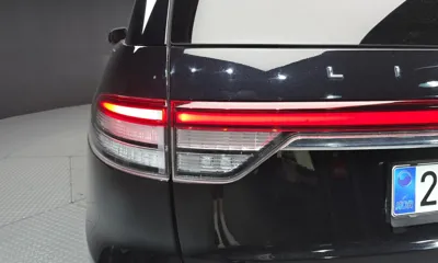 Lincoln Aviator 2021, 123121 км, за 18084.85 USD - фото 23