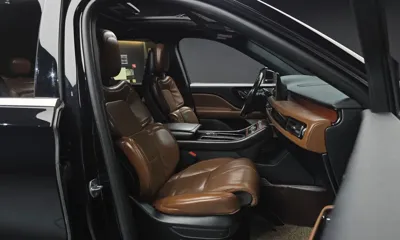 Lincoln Aviator 2021, 123121 км, за 18084.85 USD - фото 26