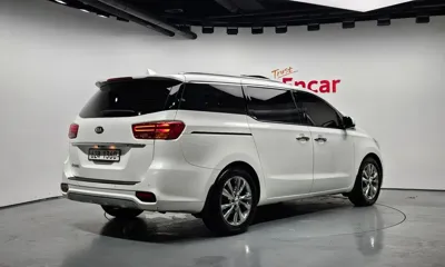Kia Canival 2019, 246596 км, за 6440.29 USD