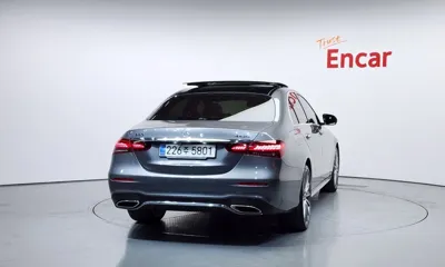 Mercedes-Benz E-Class 2021, 58598 км, за 24644.86 USD