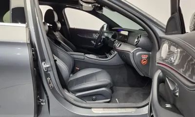 Mercedes-Benz E-Class 2021, 58598 км, за 24644.86 USD - фото 11