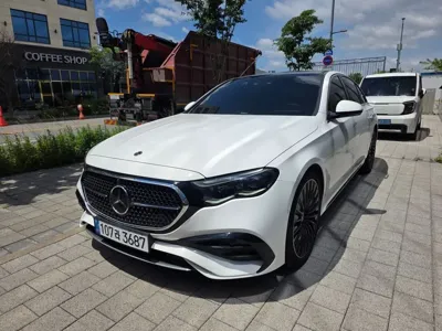 Mercedes-Benz E-Class 2025, 13185 км, за 62353.95 USD