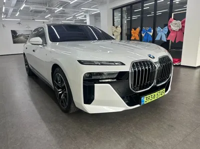 BMW 7-Series · 2025 год