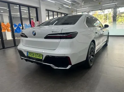 BMW 7-Series 2025, 1070 км, за 54358.33 USD