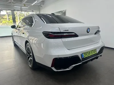 BMW 7-Series 2025, 1070 км, за 54358.33 USD - фото 6