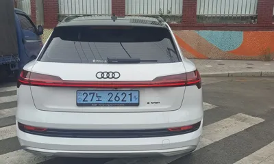 Audi e-tron 2022, 87346 км, за 28882.76 USD