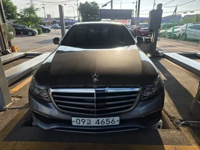 Mercedes-Benz E-Class · 2018 год