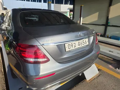 Mercedes-Benz E-Class 2018, 75852 км, за 14918.57 USD