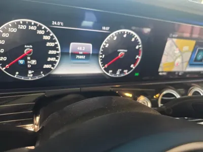 Mercedes-Benz E-Class 2018, 75852 км, за 14918.57 USD