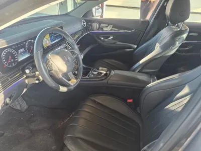 Mercedes-Benz E-Class 2018, 75852 км, за 14918.57 USD
