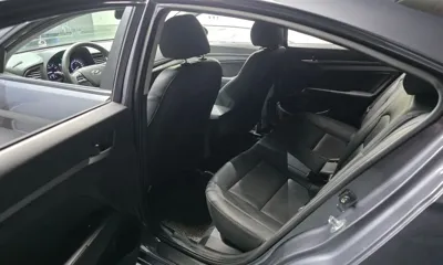 Hyundai Avante 2018, 139484 км, за 5241.71 USD - фото 11