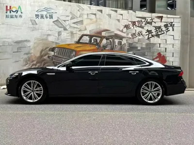 Audi A7L 2025, 13000 км, за 43234.83 USD