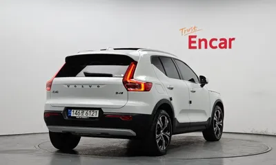 Volvo XC40 2021, 39468 км, за 22252.86 USD