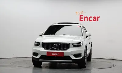 Volvo XC40 2021, 39468 км, за 22252.86 USD