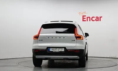 Volvo XC40 2021, 39468 км, за 22252.86 USD