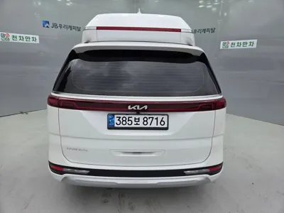 Kia Canival 2023, 47192 км, за 24907.2 USD - фото 6