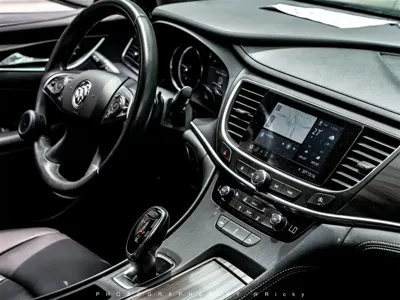 Buick LaCrosse 2022, 80000 км, за 13616.22 USD - фото 7