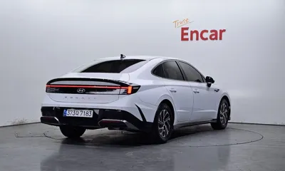 Hyundai Sonata 2024, 50233 км, за 14866.2 USD